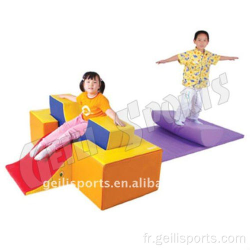 Équipements de gymnastique de jeu doux d&#39;enfants de sports d&#39;enfants